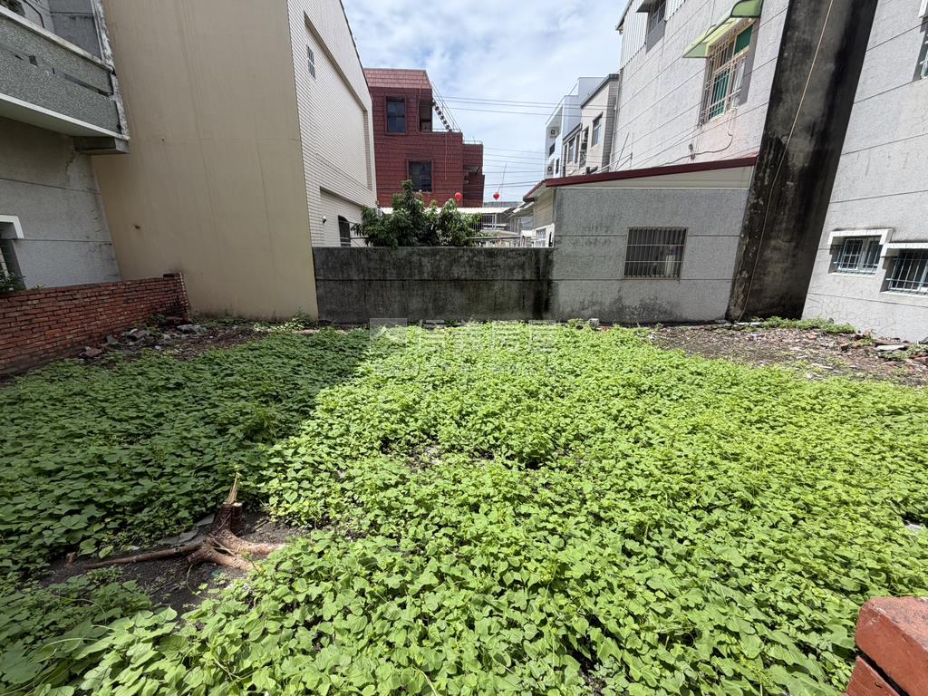 南區灣裡投資地房屋室內格局與周邊環境