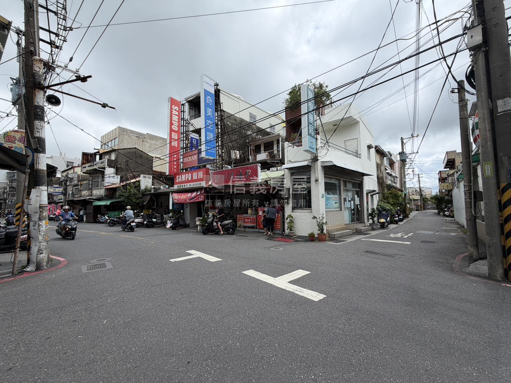 南區灣裡投資地房屋室內格局與周邊環境