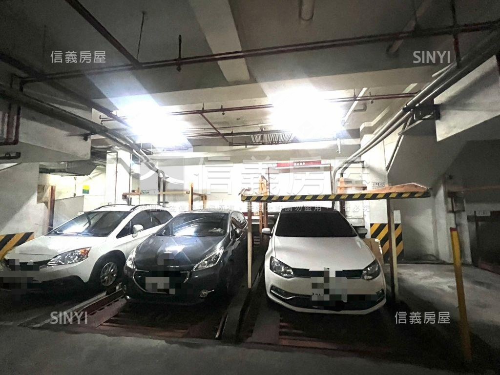 ☆降價近市政府２房附車位房屋室內格局與周邊環境