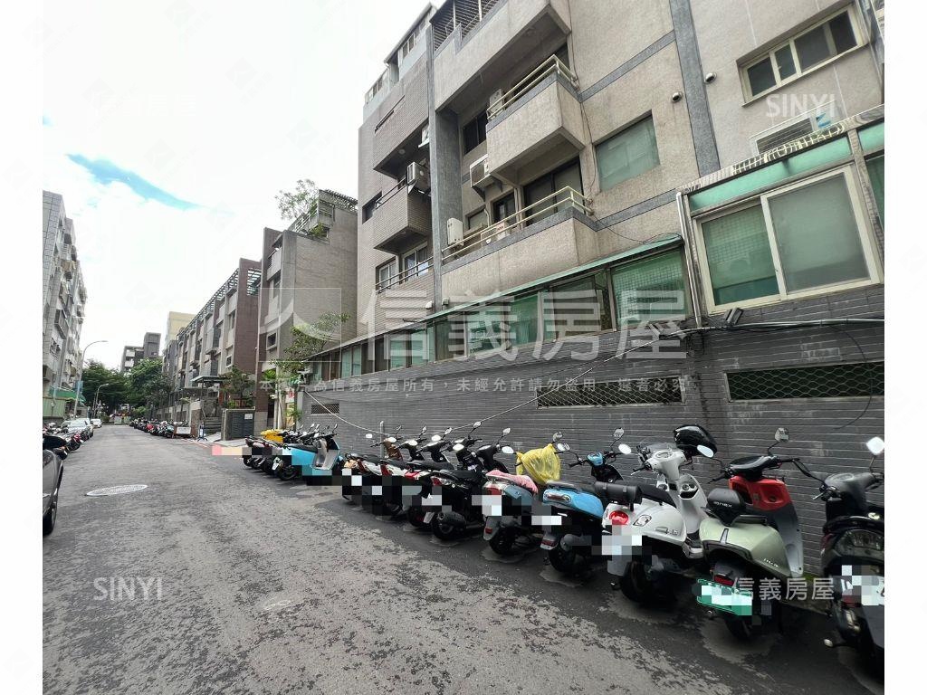 ☆降價近市政府２房附車位房屋室內格局與周邊環境