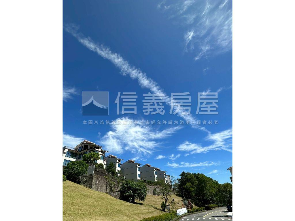 秀岡山莊陽光特區房屋室內格局與周邊環境