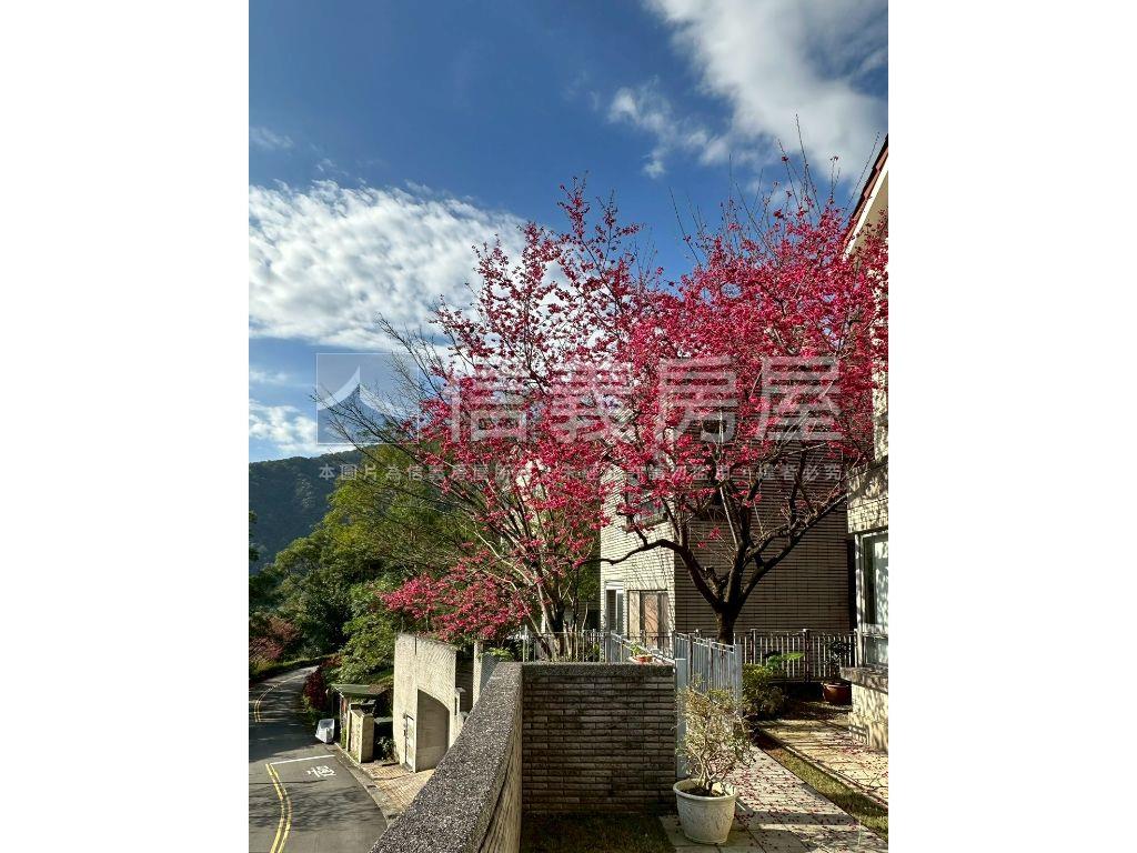 秀岡山莊陽光特區房屋室內格局與周邊環境