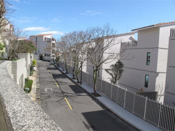 秀岡山莊陽光特區