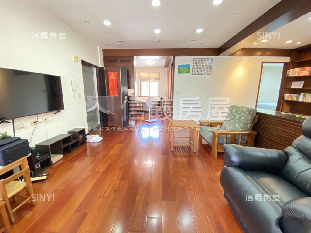 專任！近捷運三房明亮美寓房屋室內格局與周邊環境