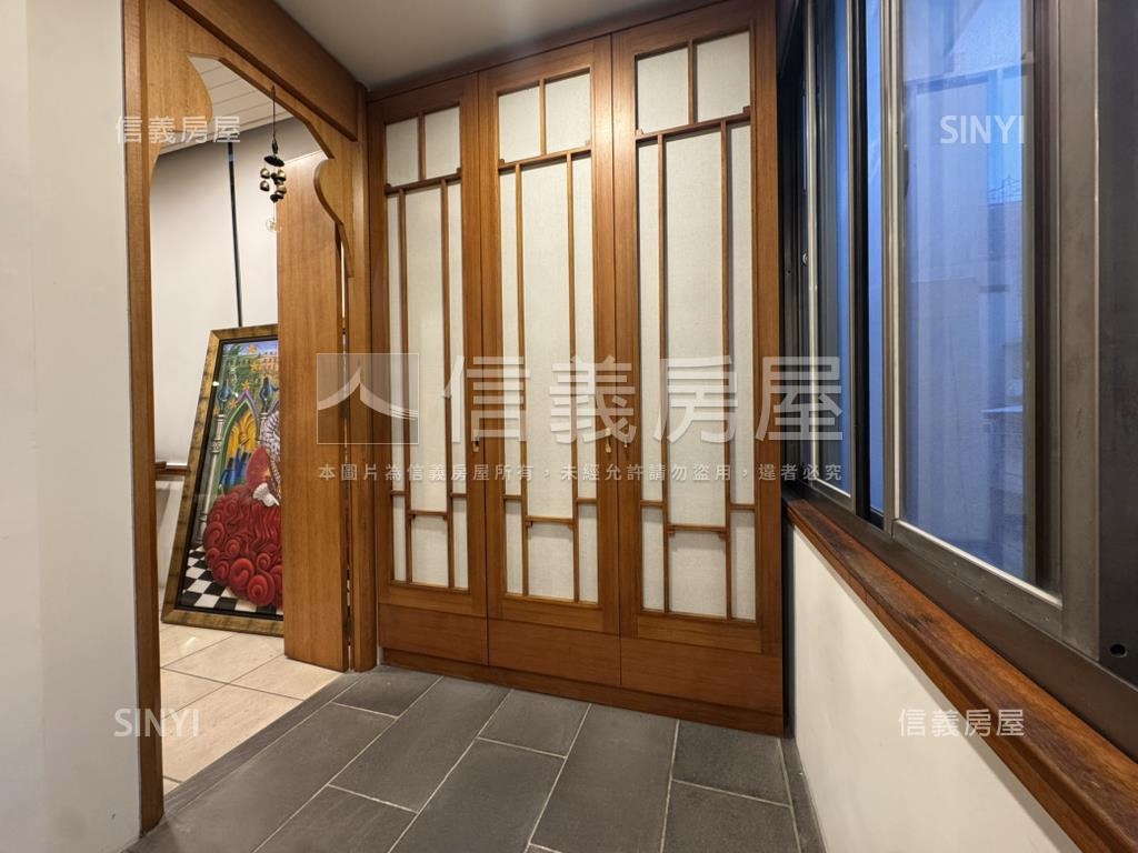 三代同堂黑土景觀美宅房屋室內格局與周邊環境