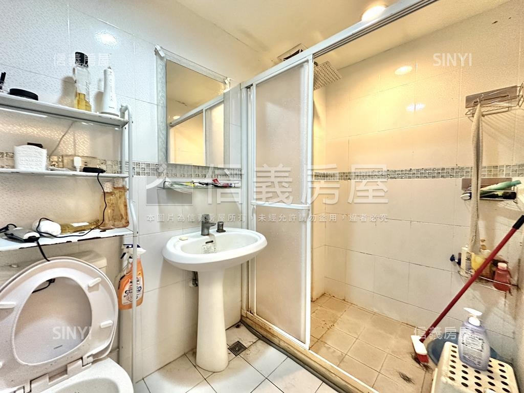 博愛⭐出價談⭐低公設電梯房屋室內格局與周邊環境