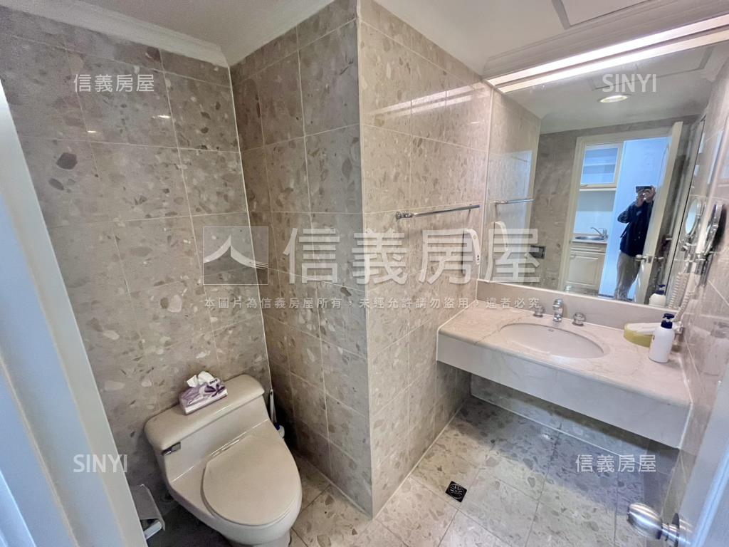 台中金典高樓視野套房房屋室內格局與周邊環境