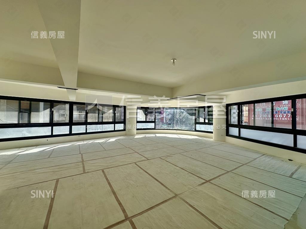 專任中港運動公園明亮華廈房屋室內格局與周邊環境