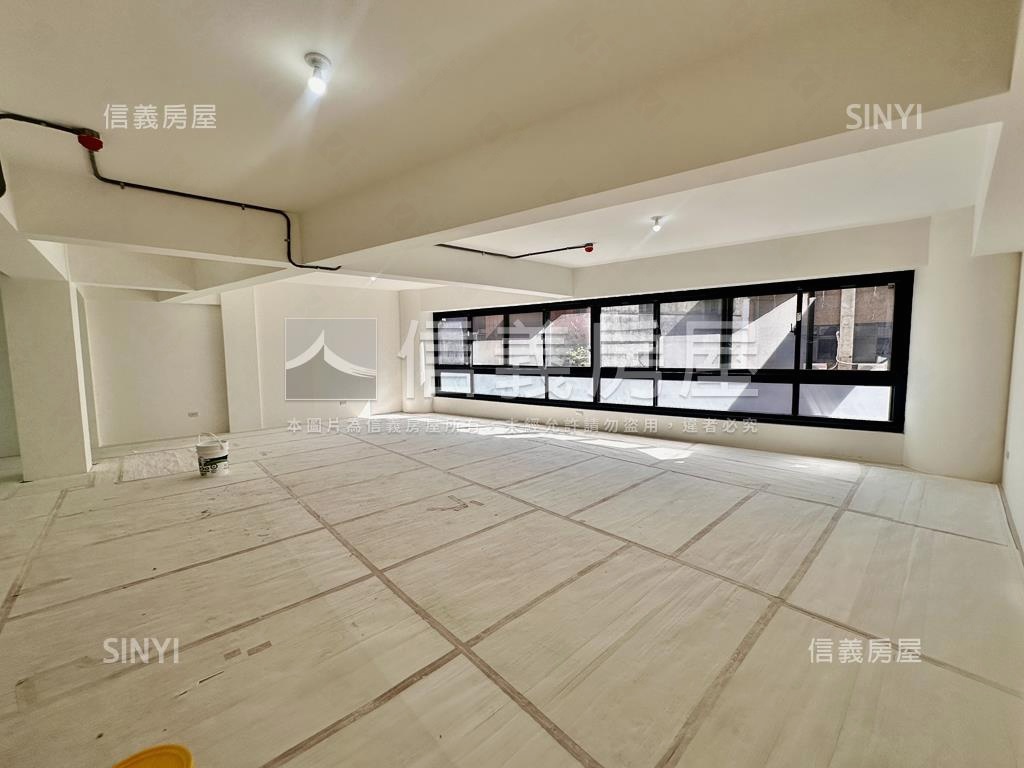 專任中港運動公園明亮華廈房屋室內格局與周邊環境