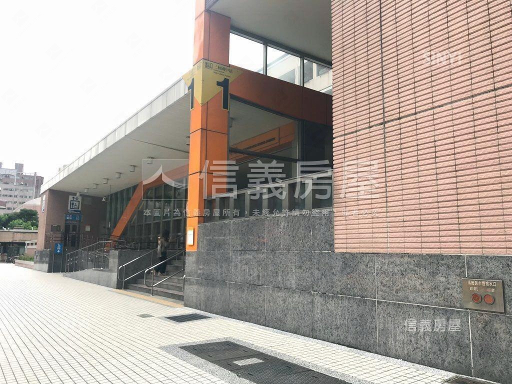 近捷運優質商圈透天厝房屋室內格局與周邊環境