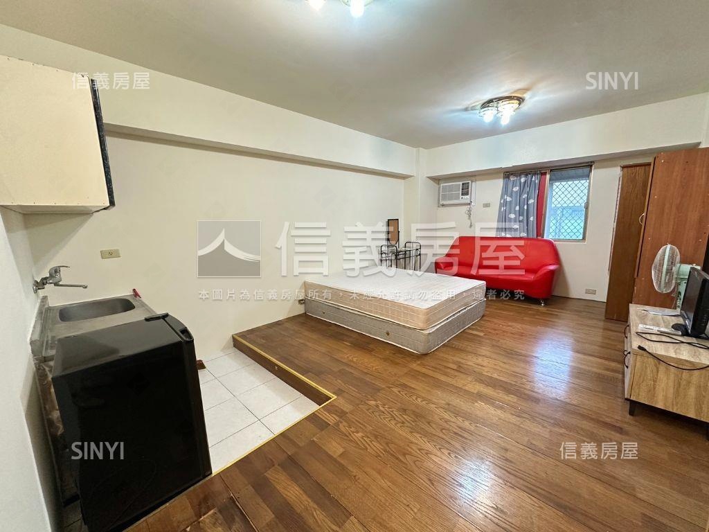 新興貴族精美套房房屋室內格局與周邊環境
