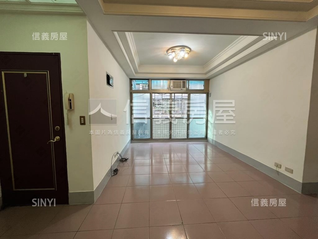 低樓層方正公寓房屋室內格局與周邊環境