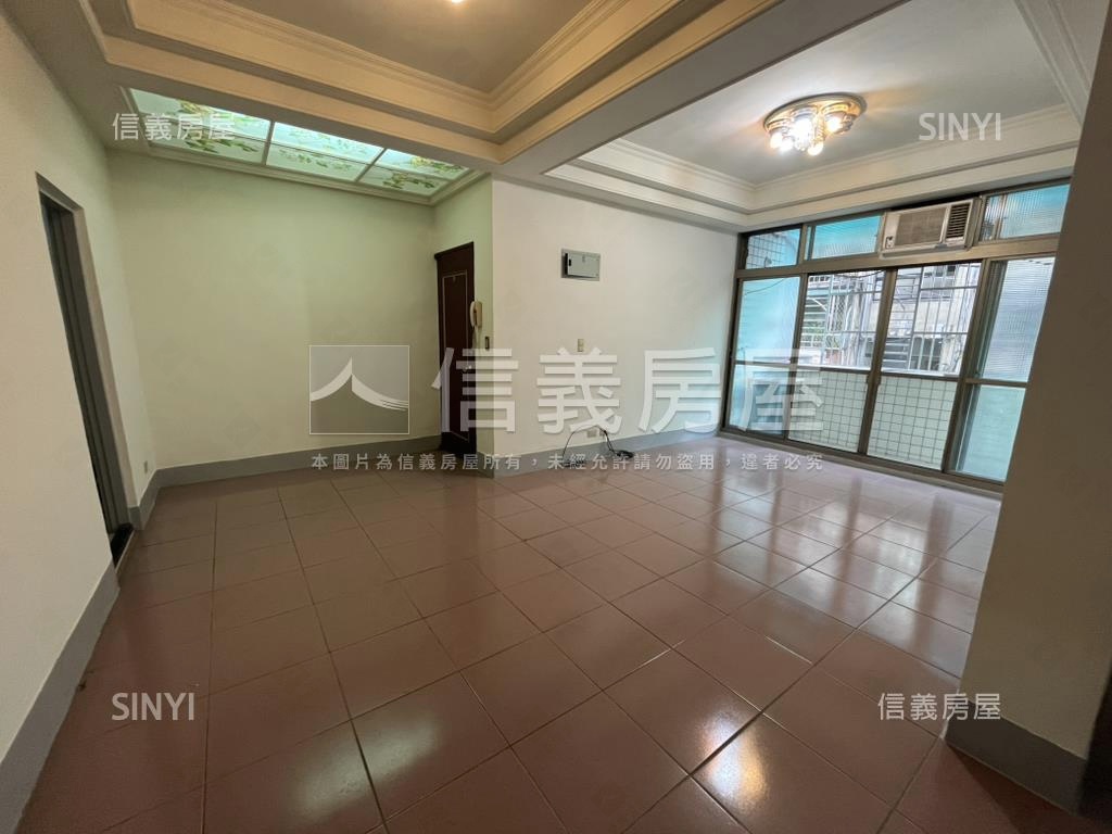 低樓層方正公寓房屋室內格局與周邊環境