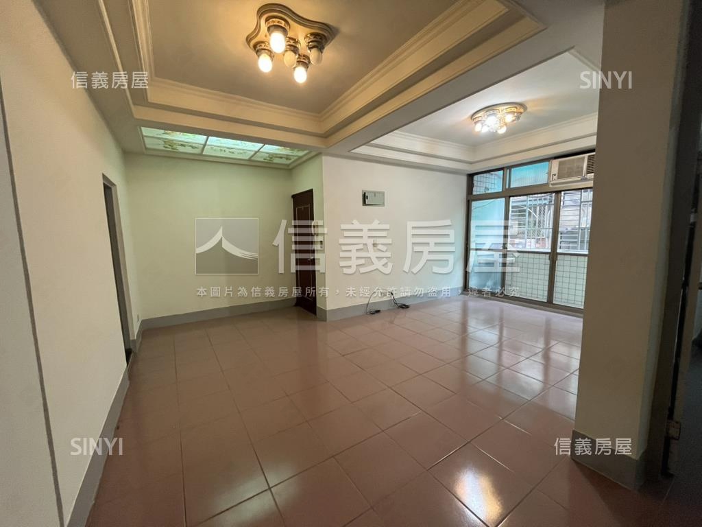 低樓層方正公寓房屋室內格局與周邊環境