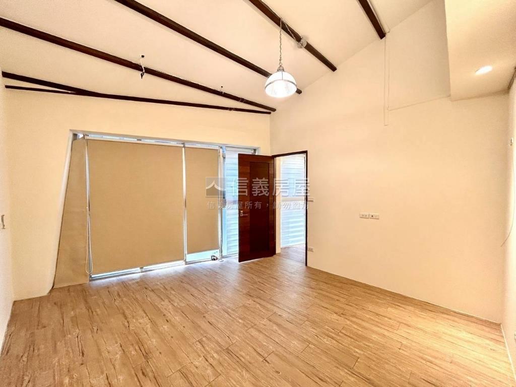 稀有醒目邊間透天店面釋出房屋室內格局與周邊環境