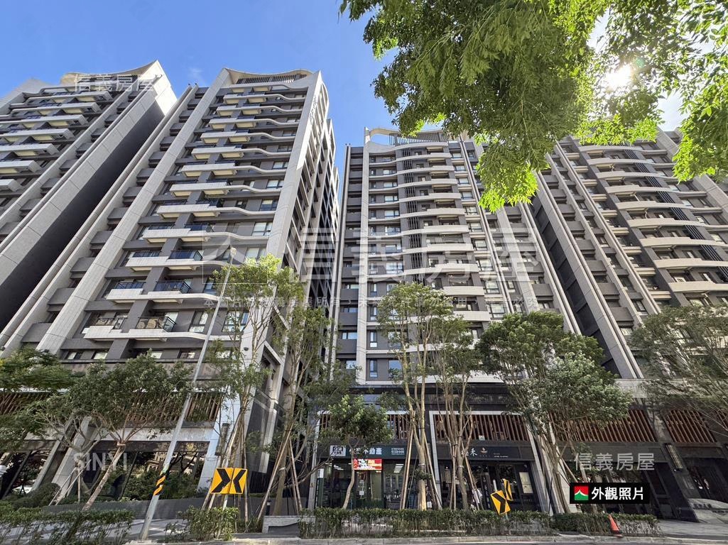 富宇天匯山巒疊翠坐北朝南房屋室內格局與周邊環境