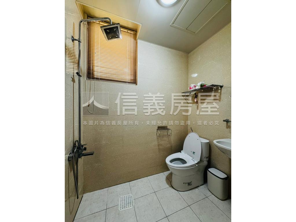 稀有釋出晶鑽大空間加車位房屋室內格局與周邊環境