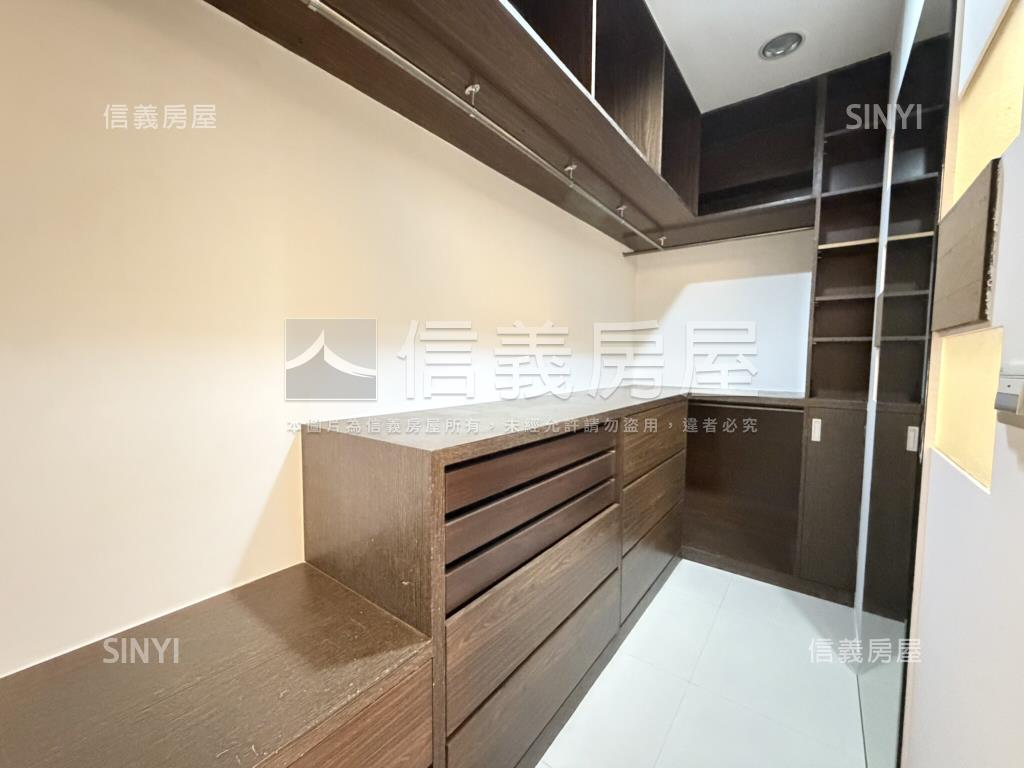 延吉３樓獨戶大空間房屋室內格局與周邊環境