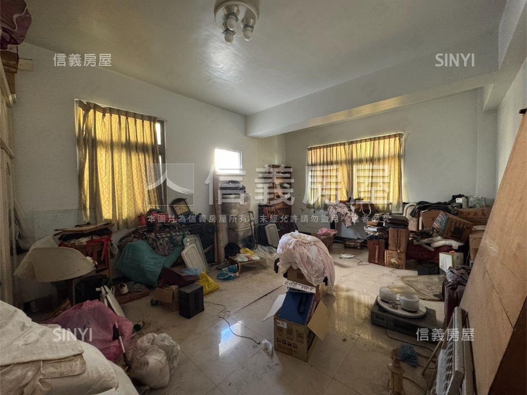 大廟一街稀有透天大土持房屋室內格局與周邊環境