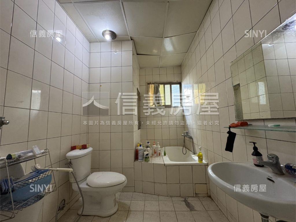 大廟一街稀有透天大土持房屋室內格局與周邊環境