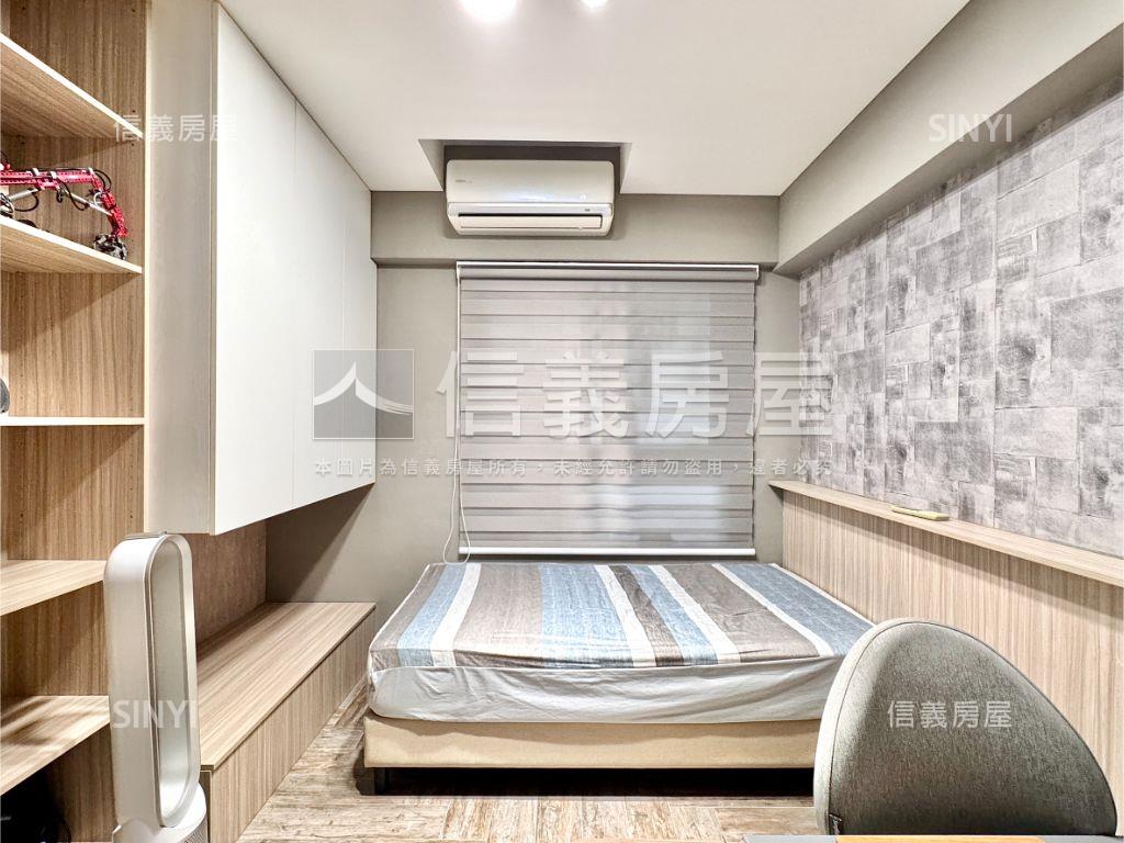 ＭＲＴ質感裝潢捷運宅平車房屋室內格局與周邊環境