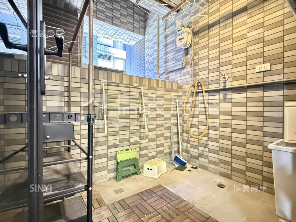 林口玄泰Ｖ邊間兩房房屋室內格局與周邊環境