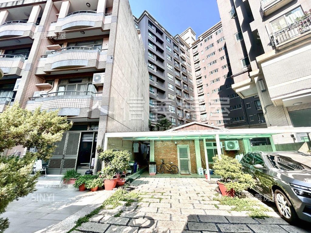 南區大地坪別墅可停三車房屋室內格局與周邊環境