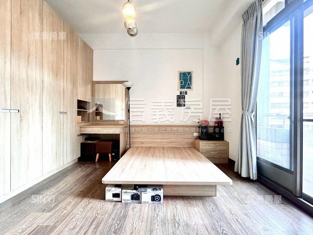 南區大地坪別墅可停三車房屋室內格局與周邊環境