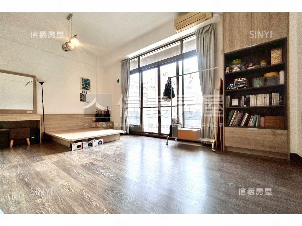 南區大地坪別墅可停三車房屋室內格局與周邊環境