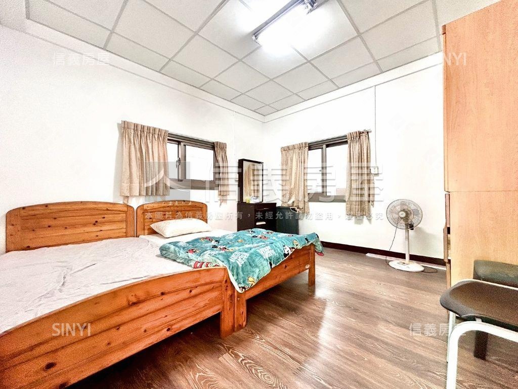 南區大地坪別墅可停三車房屋室內格局與周邊環境