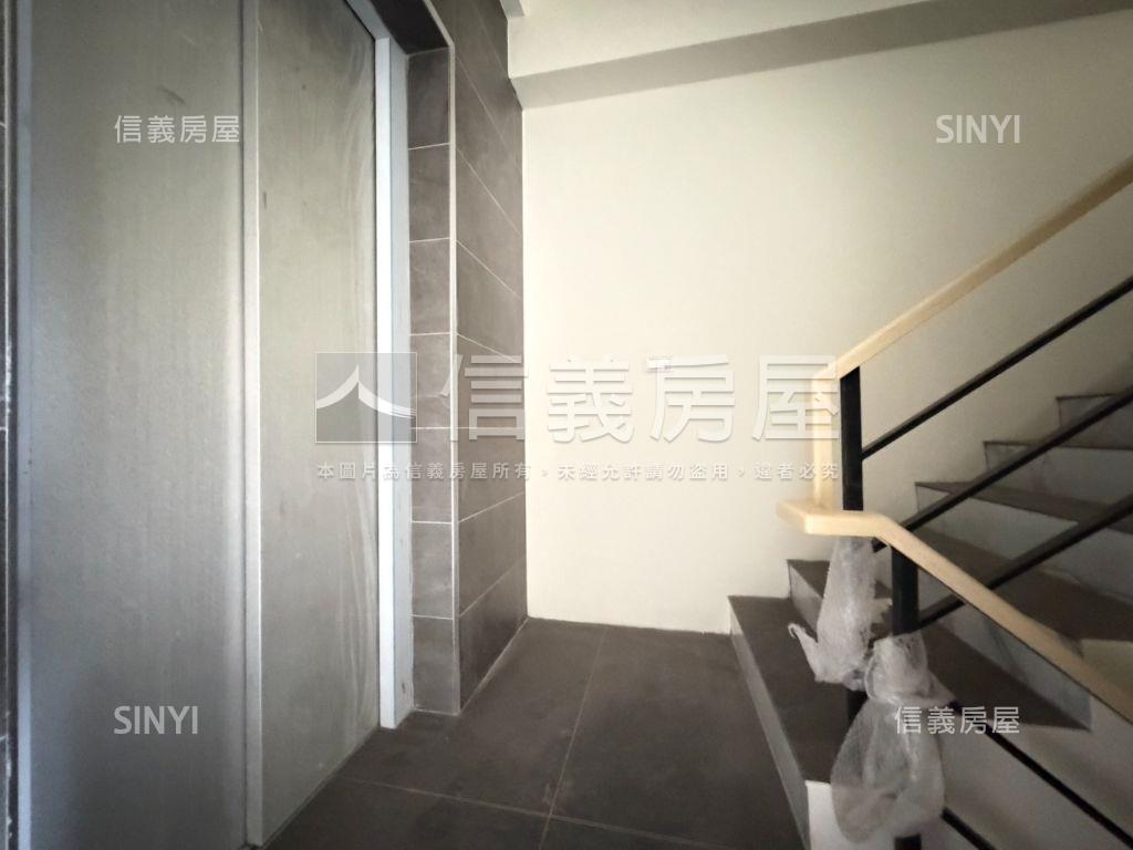 青埔全新電梯透天美宅房屋室內格局與周邊環境