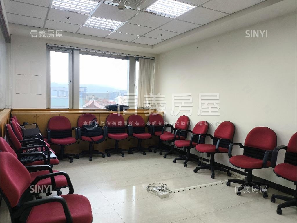 忠孝天廈高樓辦公房屋室內格局與周邊環境