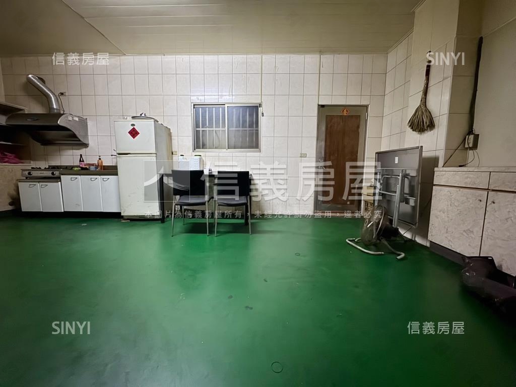 台中大里地約１７５坪廠房屋室內格局與周邊環境