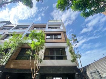 急售!悟實壹章裝潢別墅