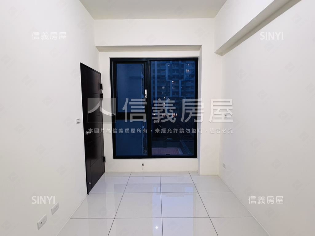 北大品＊未住過兩房車位房屋室內格局與周邊環境