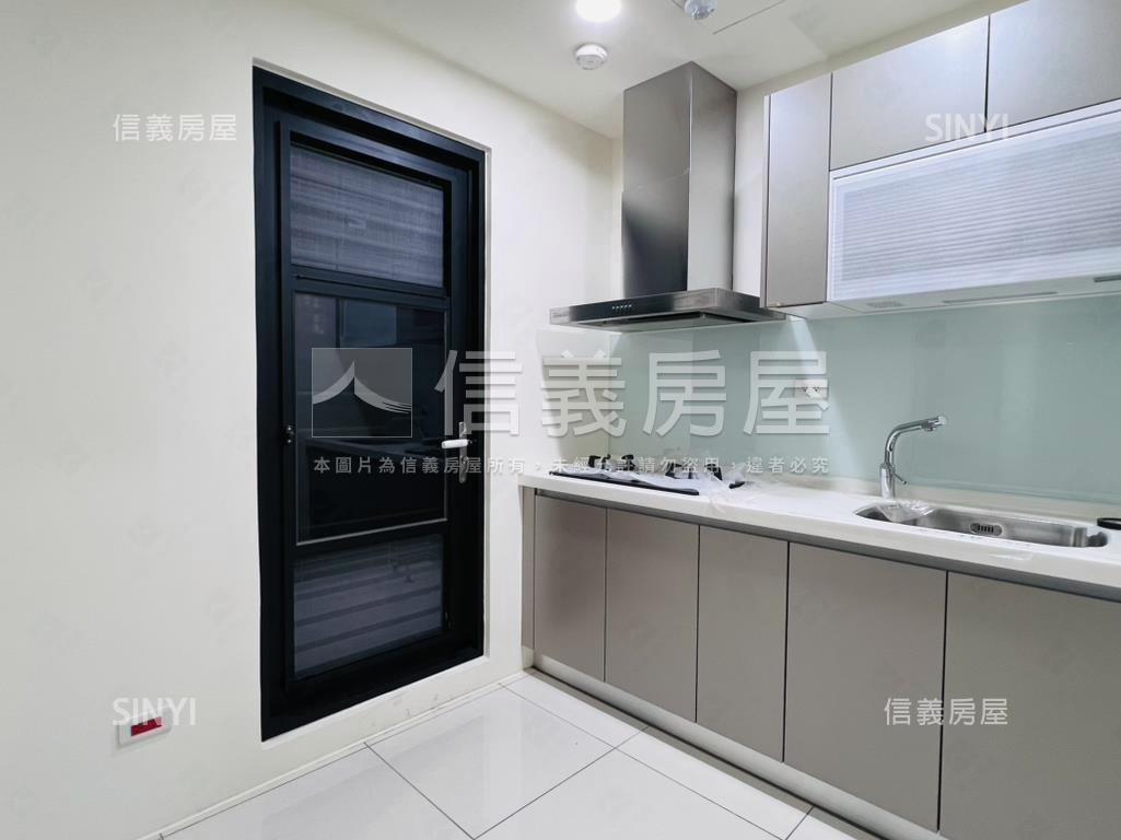 北大品＊未住過兩房車位房屋室內格局與周邊環境