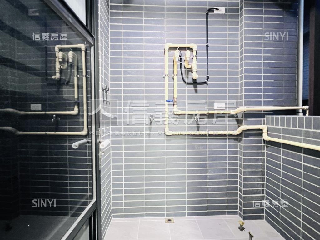 北大品＊未住過兩房車位房屋室內格局與周邊環境