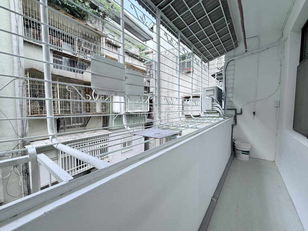 景安活巷標格天然瓦斯三樓房屋室內格局與周邊環境