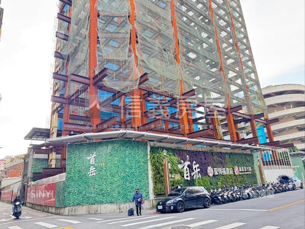 首岳。巔峰３房雙車位房屋室內格局與周邊環境