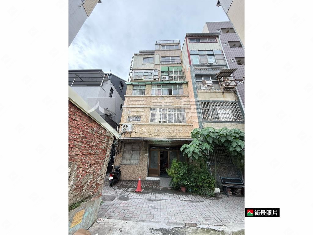 正興街三面採光電梯透店房屋室內格局與周邊環境