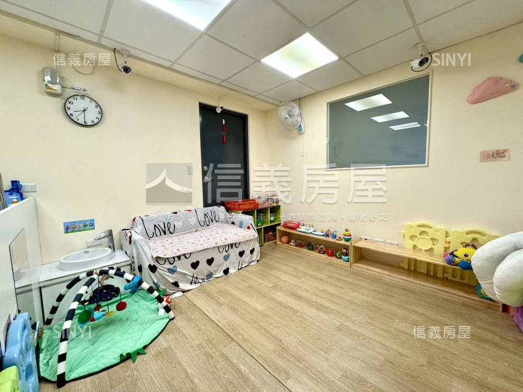 精科路質感大面寬店面房屋室內格局與周邊環境