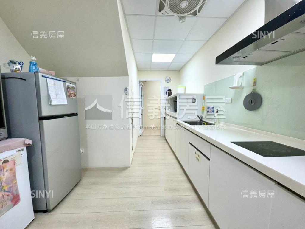 精科路質感大面寬店面房屋室內格局與周邊環境