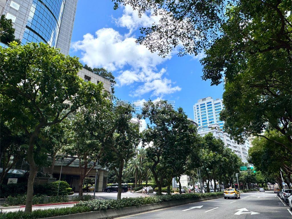 遠企安和全新落成５樓美宅房屋室內格局與周邊環境