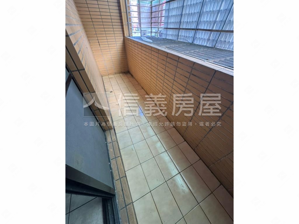 南港展覽館公寓３樓房屋室內格局與周邊環境