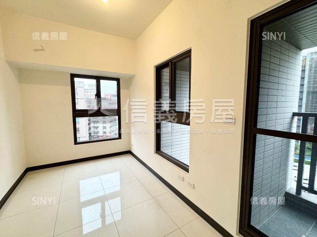 ＮＥＷ米蘭花園邊間３房房屋室內格局與周邊環境