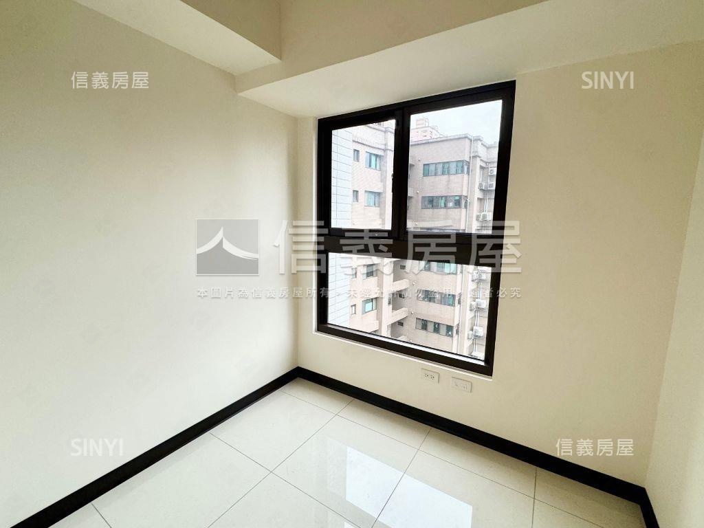 ＮＥＷ米蘭花園邊間３房房屋室內格局與周邊環境