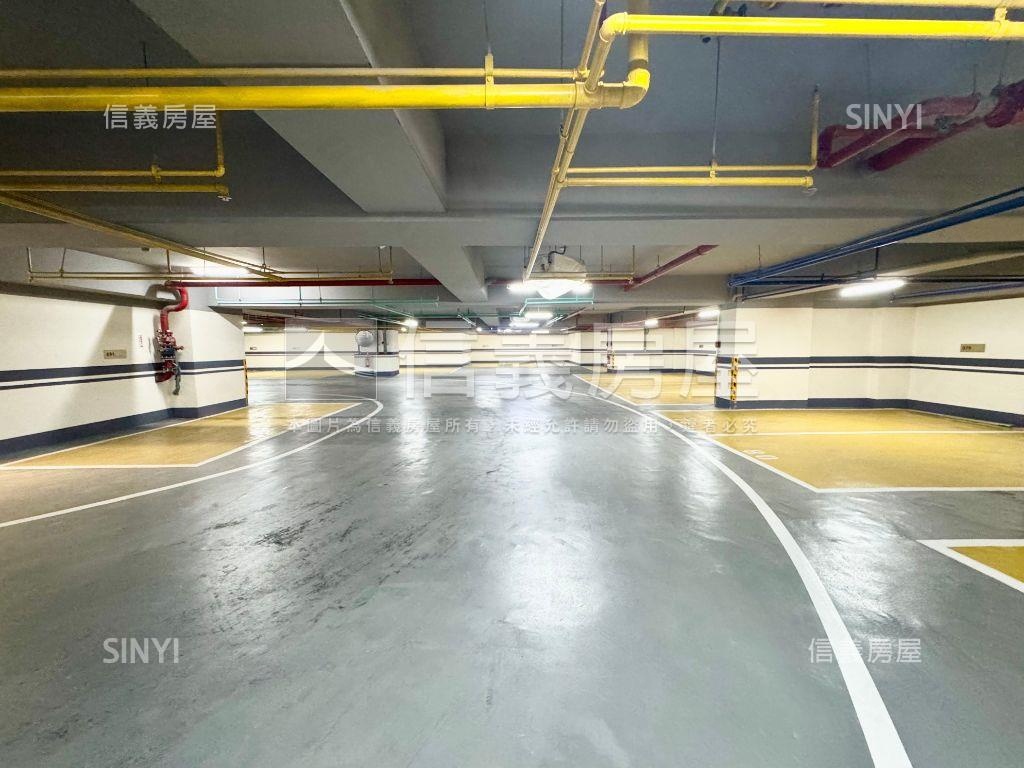 ＮＥＷ米蘭花園邊間３房房屋室內格局與周邊環境