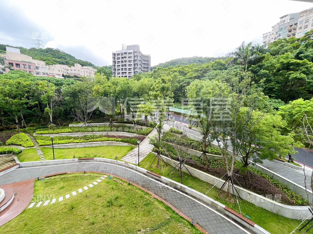 岳泰峰碩３房．附全室除濕房屋室內格局與周邊環境
