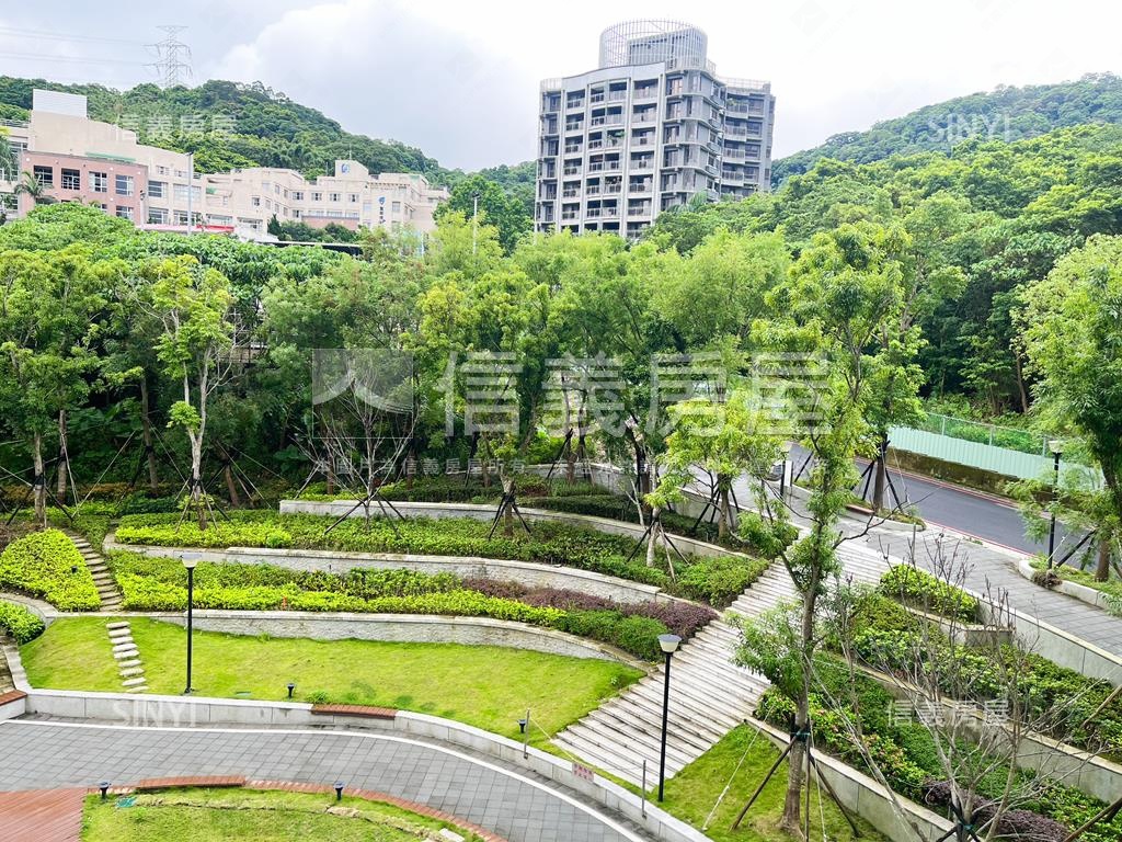 岳泰峰碩３房．附全室除濕房屋室內格局與周邊環境