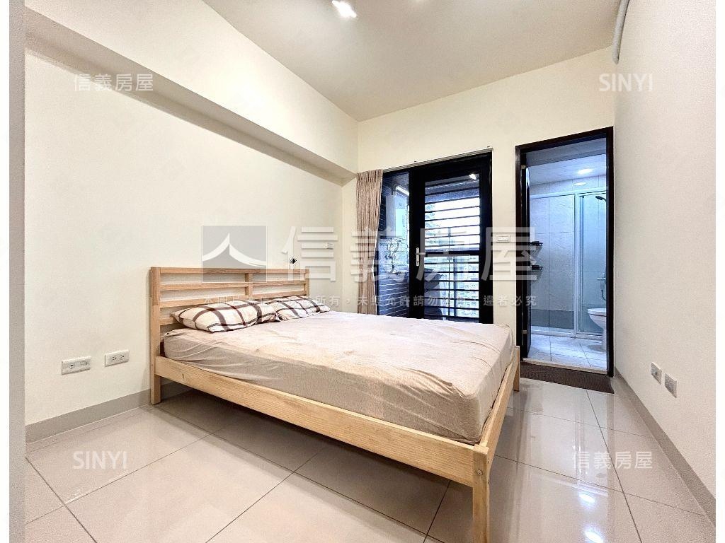 亞灣精緻兩房車位房屋室內格局與周邊環境